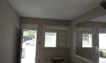 Imagem 2: Casa Rua Das Rosas para fins comerciais, aluguel ou venda