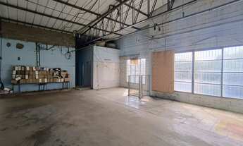 Imagem 3: Salão Comercial de Alto Padrão na Vila Dainese, Americana-SP: 10 Salas, 20 Banheiros, 4 Va