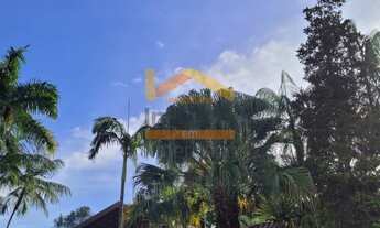 Imagem 3: Chácara de luxo com 5 suítes e 650m² em Jacutinga-MG: seu refúgio exclusivo aguarda por vo