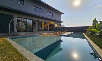 Imagem: Casa de luxo em condomínio à venda em