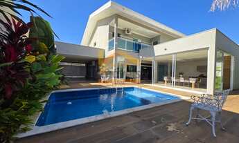 Imagem: Casa de alto padrão em condomínio à venda