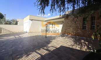 Imagem 4: Casa com ótima localização disponível para locação e venda no Parque Residencial Nardini e