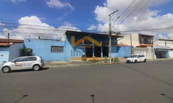 Imagem: Salão comercial com 600 m² de construção