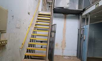 Imagem 2: Salão Comercial de Alto Padrão na Vila Dainese, Americana-SP: 10 Salas, 20 Banheiros, 4 Va