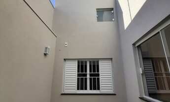 Imagem 2: Imóvel à venda em Americana-SP: Casa com 3 quartos, 1 suíte, 2 salas, 1 banheiro, 2 vagas