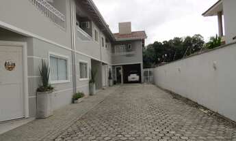 Imagem 2: Imperdível geminado à venda em Joinville-SC, Costa E Silva: 3 quartos, 1 suíte, 2 salas, 3