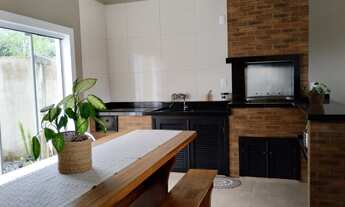 Imagem 7: Casa à venda em Joinville-SC: 4 quartos, 1 suíte e 284m² no bairro Espinheiros!