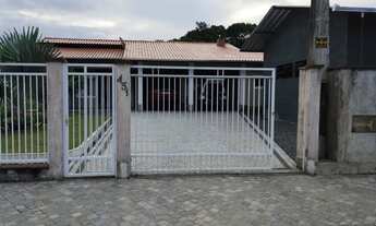 Imagem 5: Casa à venda em Joinville-SC: 4 quartos, 1 suíte e 284m² no bairro Espinheiros!