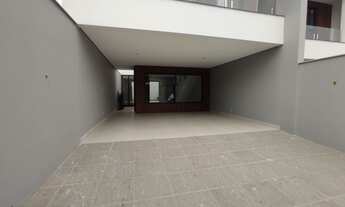 Imagem 3: Imperdível! Geminado de alto padrão com 3 suítes e 184,70m² no Saguaçu, Joinville-SC. Agen