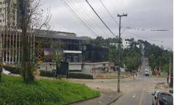 Imagem 3: Terreno comercial de esquina na Avenida Marquês de Olinda