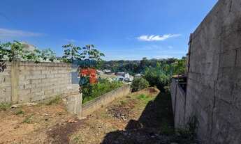 Imagem: Terreno à venda no bairro Santa Gertrudes