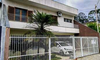 Imagem: Casa estilo sobrado à venda no Bairro Parque