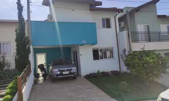 Imagem: Casa à venda em condomínio no Bairro Medeiros