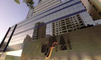 Imagem: Sala no edifício Uffizi Medical Business