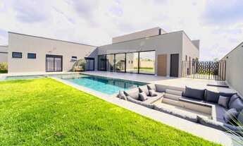 Imagem: Casa 4 Suítes Porteira Fechada à venda