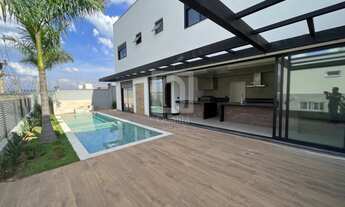 Imagem 1: Casa à venda, sobrado com 390 m² de área construída no Condomínio Alphaville Nova Esplana