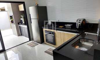 Imagem: Casa térrea à venda no condomínio Horto