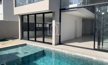 Imagem: Casa à venda, sobrado com 305 m² de área