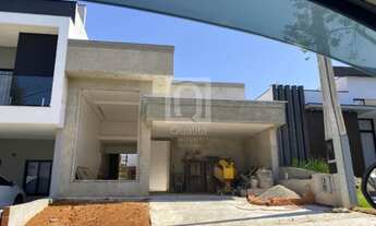 Imagem: Casa em construção à venda no Condomínio