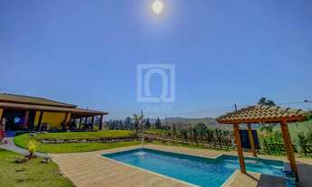 Imagem 6: Chácara com piscina à venda próxima à Represa de Itupararanga