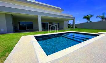 Imagem: Casa à venda com 4 suítes no Residencial