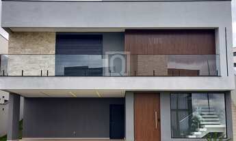 Imagem: Casa com 3 suítes com closet à venda no