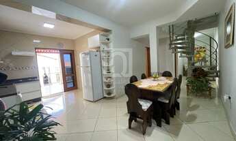 Imagem: Sobrado 4 dormitórios com piscina Mirante