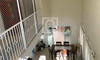 Imagem 2: Sobrado à venda no Condomínio Aldeia da Mata com 3 Suítes e Piscina