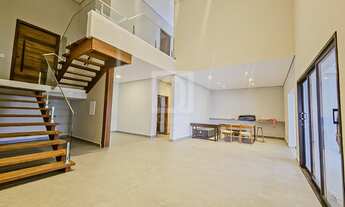 Imagem: Casa sobrado no Condomínio Village Ipanema