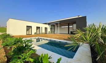 Imagem: Casa Porteira Fechada no Village Ipanema