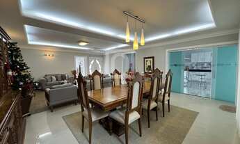 Imagem: Casa de alto padrão à venda no Condomínio