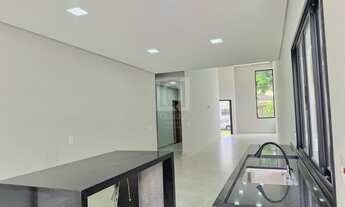 Imagem: Casa nova com 3 suítes e piscina à venda