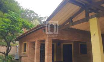 Imagem: Área pronta para granja com estrutura completa