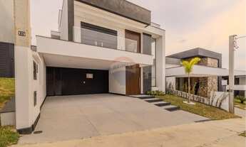 Imagem: Casa de luxo em condomínio à venda em