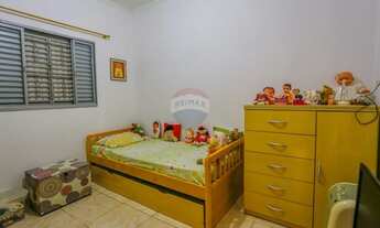 Imagem 4: Imperdível oportunidade de adquirir uma casa de 3 quartos com suíte e 10 vagas de garagem