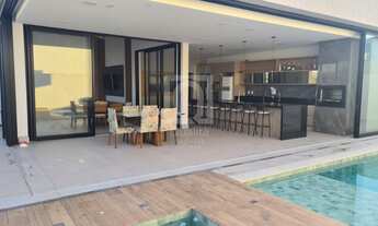 Imagem 7: Casa alto padrão com 3 suítes e 4 vagas no condomínio Alphaville Nova Esplanada 4 Votorant