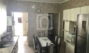 Imagem: Casa à Venda no Bairro Vila Elza em Sorocaba