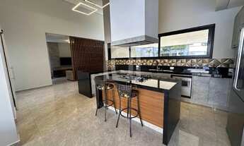 Imagem 3: Casa mobiliada à venda no Condomínio Alphaville em Votorantim