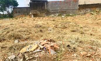 Imagem: Terreno à venda no bairro Jardim Simus