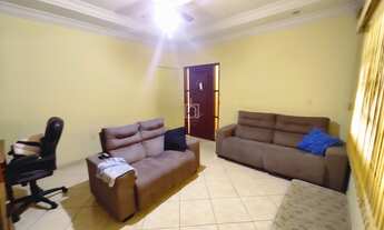 Imagem: Casa com edícula à venda no bairro Vila