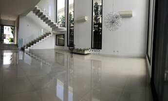 Imagem 2: CASA RESIDENCIAL em SANTANA DE PARNAÍBA - SP, ALPHAVILLE