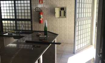 Imagem 6: Excelente localização, rua com bom movimento, próximo a UNIARARAS, mercados, republicas, b