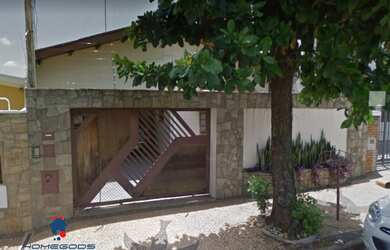 Imagem 2: Casa térrea com ótima localização