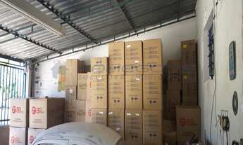 Imagem 4: VENDO BARRACÃO/GALPÃO COM VÁRIAS REPARTIÇÕES INCLUSIVE EDÍCULA NOS FUNDOS. NO JARDIM AURÉL