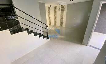 Imagem 5: Sobrado em condomínio no Bairro Campo de Santana, com três quartos, piso em porcelanato, t