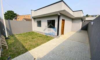 Imagem: Casa à venda no Bairro Costeira, em Araucária