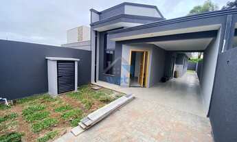 Imagem: Casa à venda no Bairro Costeira, em Araucária