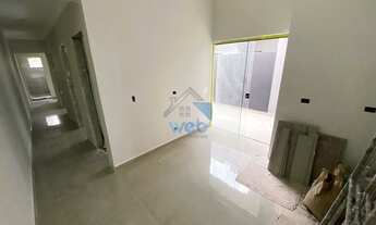 Imagem 5: Casa à venda no Bairro Costeira, em Araucária, com três quartos (um suíte), além de acabam