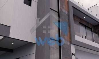 Imagem 6: Sobrados de Alto Padrão em condomínio à venda no Bairro Capão Raso, com três suítes, sala