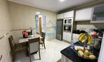 Imagem 5: Sobrado para vender no Vitória Régia, no Bairro CIC, com dois quartos, sala, cozinha, edíc